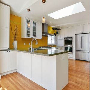 Buy cheap White Shaker Lacquer Kitchen Cabinet Cupboard American Style Cabinet Prefab Storage from wholesalers