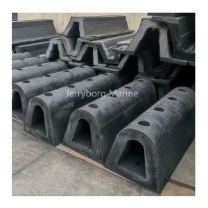 Buy cheap D-Type Rubber Fenders Designed for Safe and Efficient Docking from wholesalers