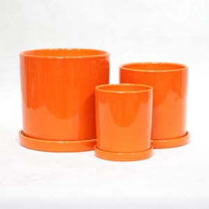 Buy cheap Sleek And Glossy Ceramic Flower Pots With Holes Craftsmanship from wholesalers