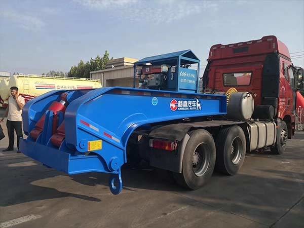 Quality 12R22.5 Detachable Gooseneck Semi Trailer 70T Removable Gooseneck Truck for sale