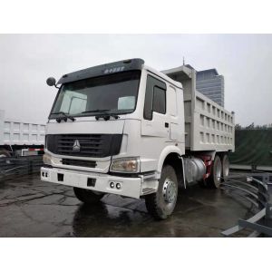 Buy cheap White Used Howo Dump Truck , 40 Ton Used Tri Axle Dump Trucks from wholesalers