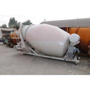 Construction Concrete Mixing Truck 6m3 / 8m3 Agitating Capacity Mobile