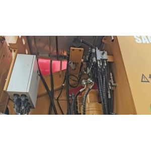 2022 Model SAC2000c8 Used Hydraulic Truck Cranes 200 Ton Truck Crane With Two