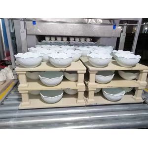 China Electric Roller Kiln For Natural Gas Heating Full Automatic Control Mode 4 Columns With Single Layer Loading Pattern on sale