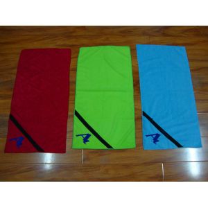 personalized gym fitness towel with zip pocket