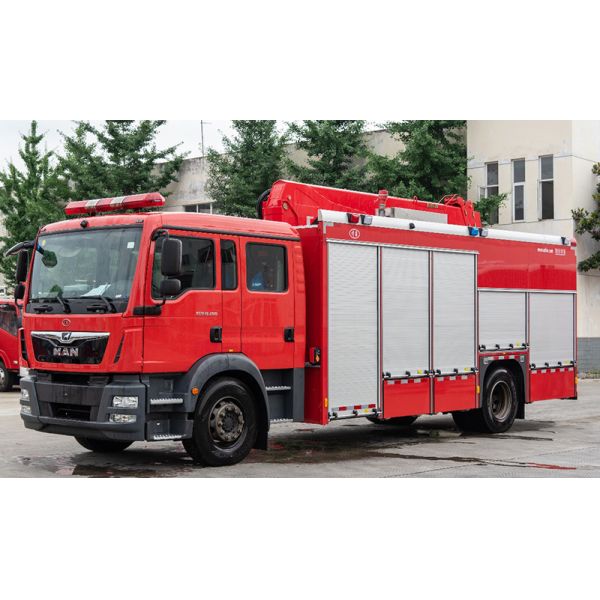 Quality 75Kw Generator MAN Special Fire Truck With Telescopic Light for sale