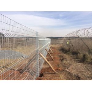 Buy cheap 2m Width Security Perimeter Fence , Iron Wire 6ft Tall Fence Panels from wholesalers