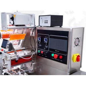 Disposable Medical Horizontal Pouch Machine FFP3 Face Mask Auto Box Packing