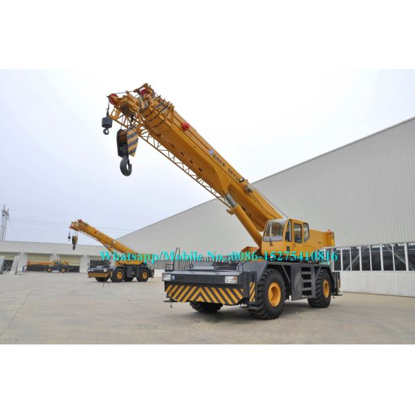 Quality 55 Ton ZOOMLION  Rough Terrain Crane , Hydraulic Truck Cranes RT55 Single Cab Design for sale
