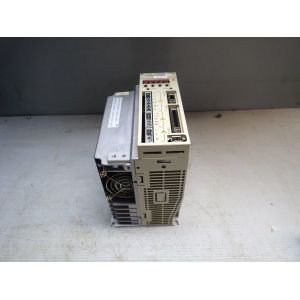 New ServoPack Yaskawa Electric Servopack Servo Controller Drive SGDM-15ADAY85