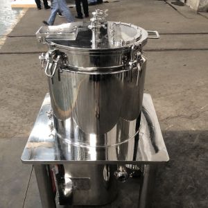 Buy cheap Alcohol Oil Centrifuge Machine Polished Surface Easy Cleaning Convenient Operation from wholesalers