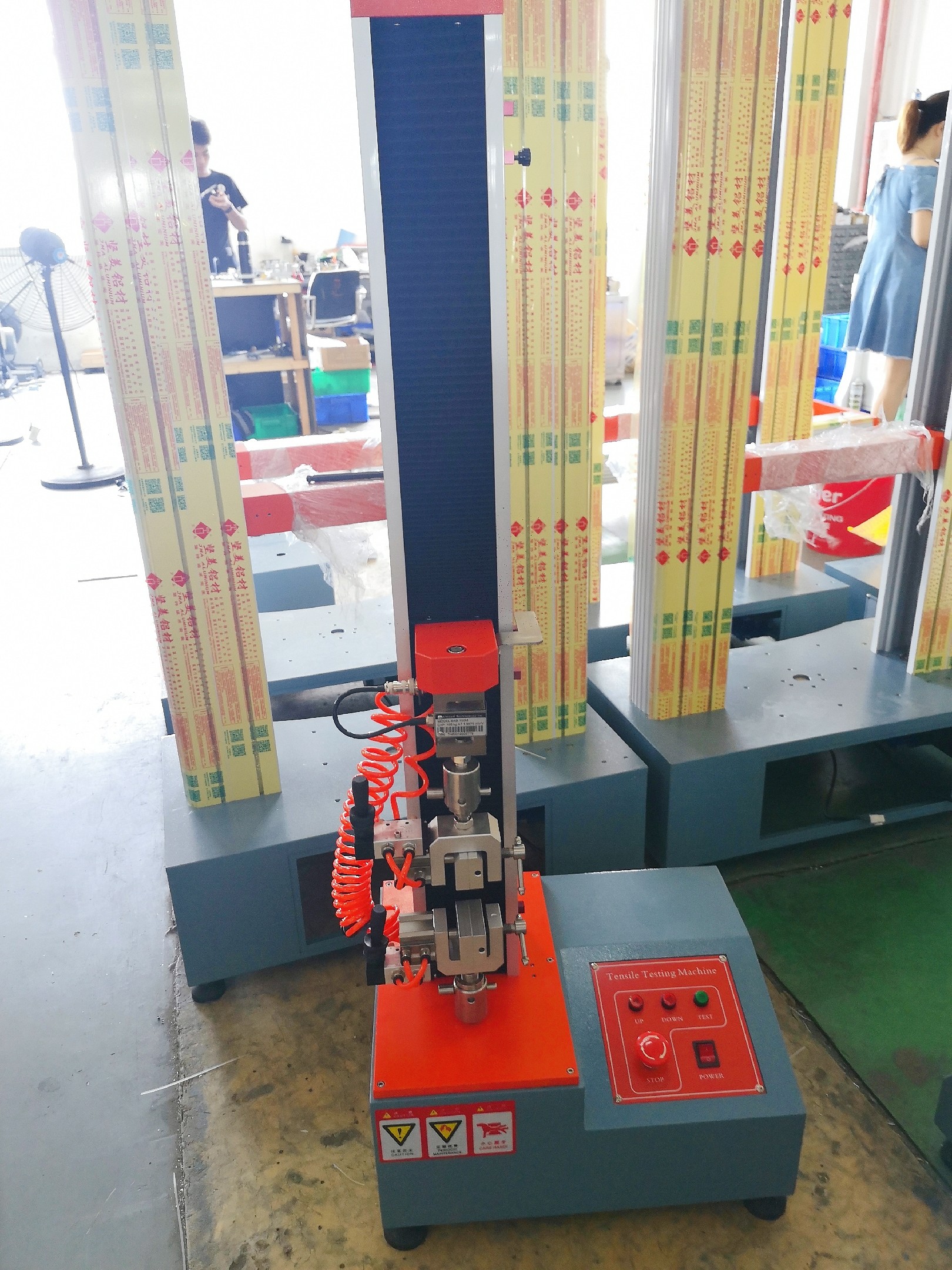 Buy cheap Automatic Tabletop Material LCD Electric Universal Tensile Testing Machine from wholesalers