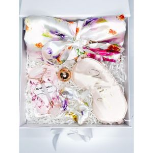 Buy cheap White Collapsible 2mm Cardboard Rigid Gift Boxes With Ribbon Closure from wholesalers