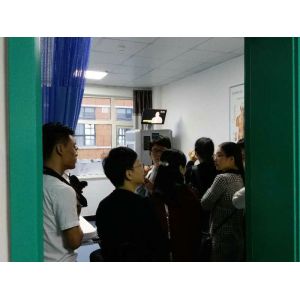 Buy cheap Hydraulic Non Surgical Spinal Decompression Machine from wholesalers