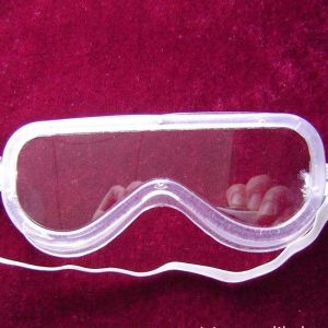 China Clear Medical Protective Goggles Anti Fog Anti Scratch Impact Resistant on sale