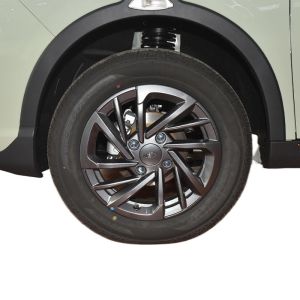 2023 New Style Nezha V SUV Electric Car Lithium Ion Battery Fast Charging