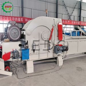Buy cheap 3KW 4KW Discharging Motor Power Wood Crusher Machine With 1000MM Width Feeder Size from wholesalers