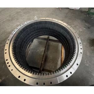 Buy cheap 81Q5-01020  SLEWING BEARING SLEWING RING  EXCAVATOR  R210-9 from wholesalers