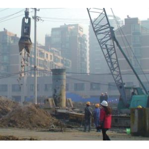 Rope Pulley Grab With Crawler Crane