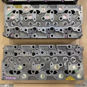 Original V2203 V2403 PC56-7 4D87 Engine Cylinder Heads For Kubota