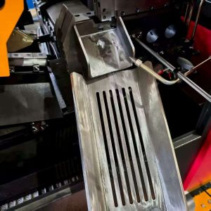 Buy cheap Metal Cutting CNC Circular Saw Machine 1950MM Automation from wholesalers