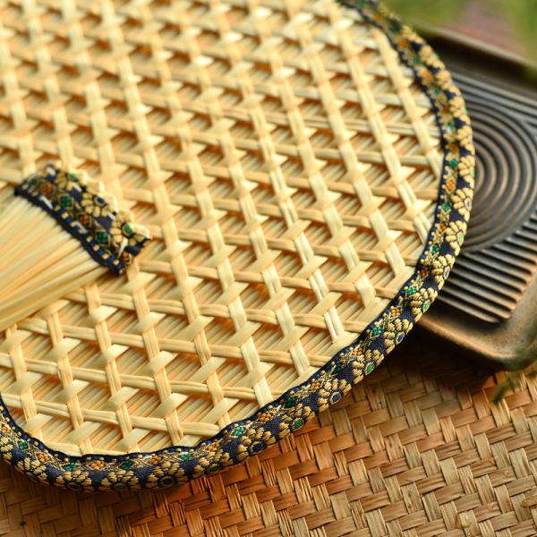 Y-Z Vintage Boho Hand Fans Natural Old Raffia Rustic Palm Leaf Tropical Bamboo Material for Summer Wedding Direct China