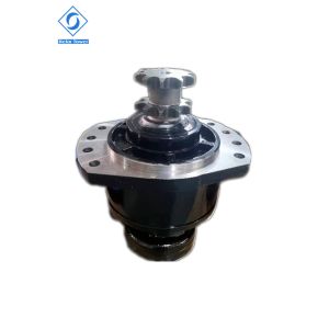 Buy cheap Hydraulic Drive Motor Black MCR05 MCRE05 For Skid Steer Loader from wholesalers