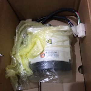 OMRON R88M-G20030S AC Servomotor With ABS/INC Encoder 200W 100 VAC Without Key /