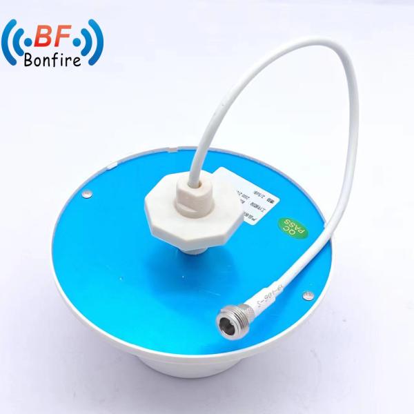 Buy cheap OEM/ODM 1710-2700 3300-4000MHz 3G Original Flat Patch Antenna RF Omni Patch Panel Antenna from wholesalers