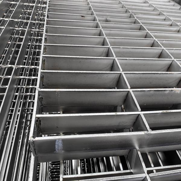 Quality Stainless Steel Floor Decking Grating With Machine Pressure Welding for sale