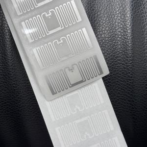 46 X 19mm Silver Roll Customizable Chip Code RFID Soft Label 860-960MHz