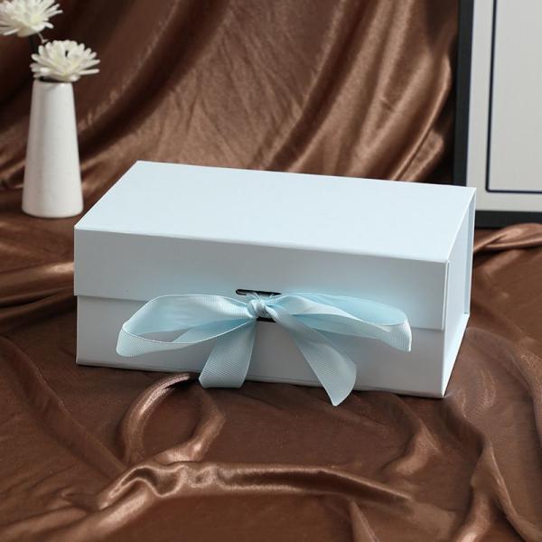 China Wholesale Luxury Custom Foldable Magnetic Rigid Cardboard Packaging Packing Package Paper Gift Folding Box for Perfume Soap Flower Jewelry Mug with Ribbon