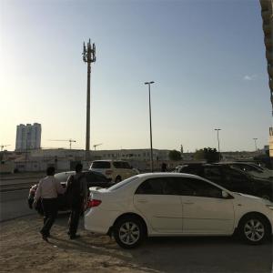 Signal Broadcasting Telecomminication Towers Weather Resistance With Street