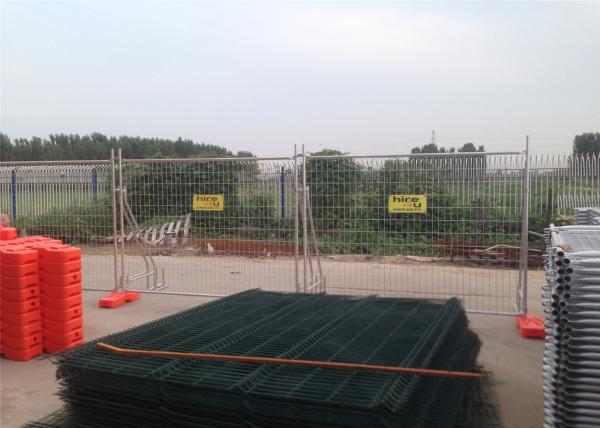 Quality Light Duty Temporary Fencing panels for sale 14 microns zinc layer ,clamp .foot ,panel ,temp fencing for sale china for sale