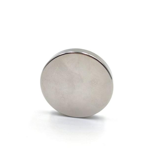 Buy cheap Customizable Round Neodymium Magnets N33M-N50M With Axial Magnetization Direction from wholesalers