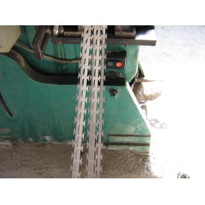 Fully Automatic Expanded Metal Mesh Machine Razor Barbed Wire Making 9 Strip