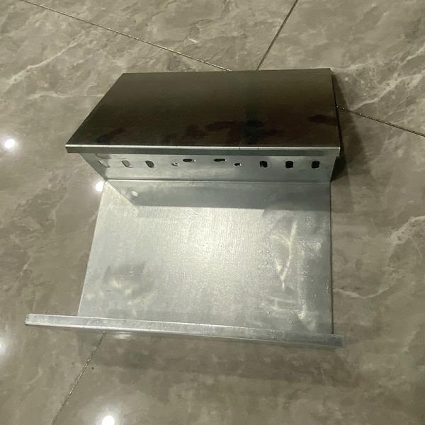 Buy cheap Lightweight Steel Metal Cable Tray / Raceway Cable Tray With Customizable Widths 400mm from wholesalers