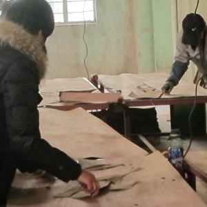 Buy cheap Reconstituted Wood Veneer Rose Wood Crown Cut Red Color Length 2200-3100mm For For Interior Doors China Factory PDK-199C / 901C from wholesalers