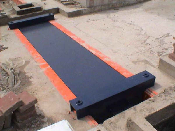 Buy cheap Heavy Duty Truck Scale Weighbridge With Advanced Electronic Weighing Technology from wholesalers