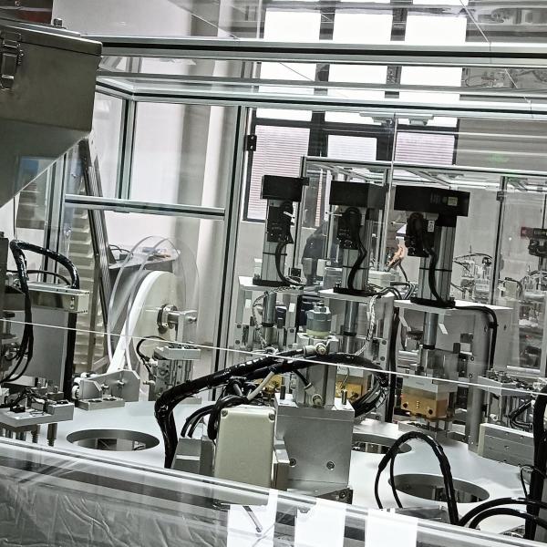 Automatic Filling Machine For Desiccant Cap High Filling Accuracy Turntable Type