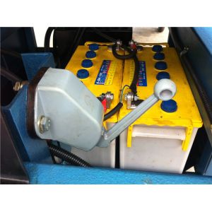 Buy cheap Manual Lowering Valves Easy Operation Hydraulic Electric Mobile One Man Scissor Lift from wholesalers