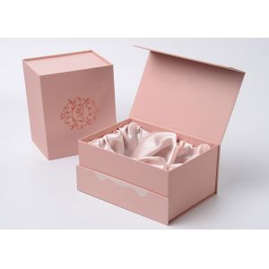 Buy cheap Handmade Beautiful Pink Gift Box , Magnetic Paper Box Simple Recyclable from wholesalers