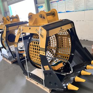Rotating Screening Bucket Zero Clogging Low Maintenance Excavator Attachment