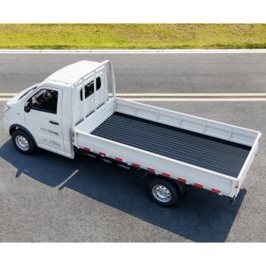High Performance Electric Vehicle Vans With 1730kg Curb Weight Made In China