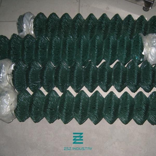 Quality Welded Barbed Wire Mesh Fence Rolls Outer Pvc Coated Galvanized treatment for sale