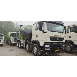 Buy cheap Zoomlion Used Ready Mix Trucks ZZ1317N306GE1 1800*3025*1400mm from wholesalers