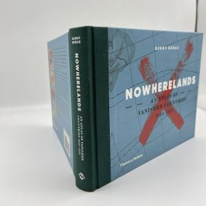 Offset Paper Hardcover Art Book Printing Foil Stamping Finish Customized