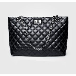 Buy cheap ODM Polyester Lining Shoulder Polyurethane Tote Bag With Hasp from wholesalers