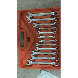 Buy cheap Excavator spare parts Hydrualic Gauge Grease Gun Screw Rubber Sealant Tools from wholesalers