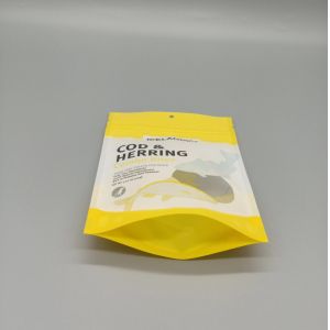 Buy cheap Stand Up Packaging Pouches for Food and Snacks with Custom Printing and Barrier and Tear-Resistant Materials from wholesalers